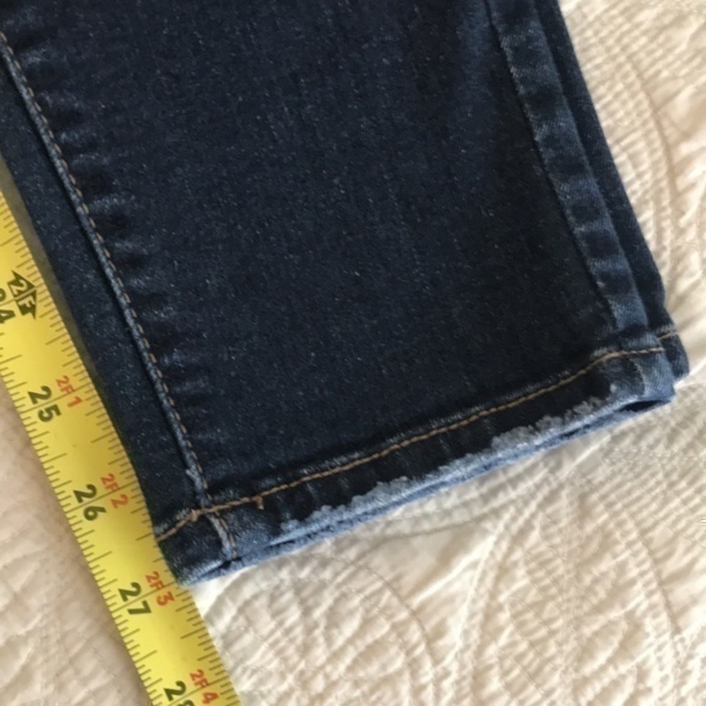 Universal Thread Mid Rise Skinny Jeans Size 6/28R - Picture 12 of 14